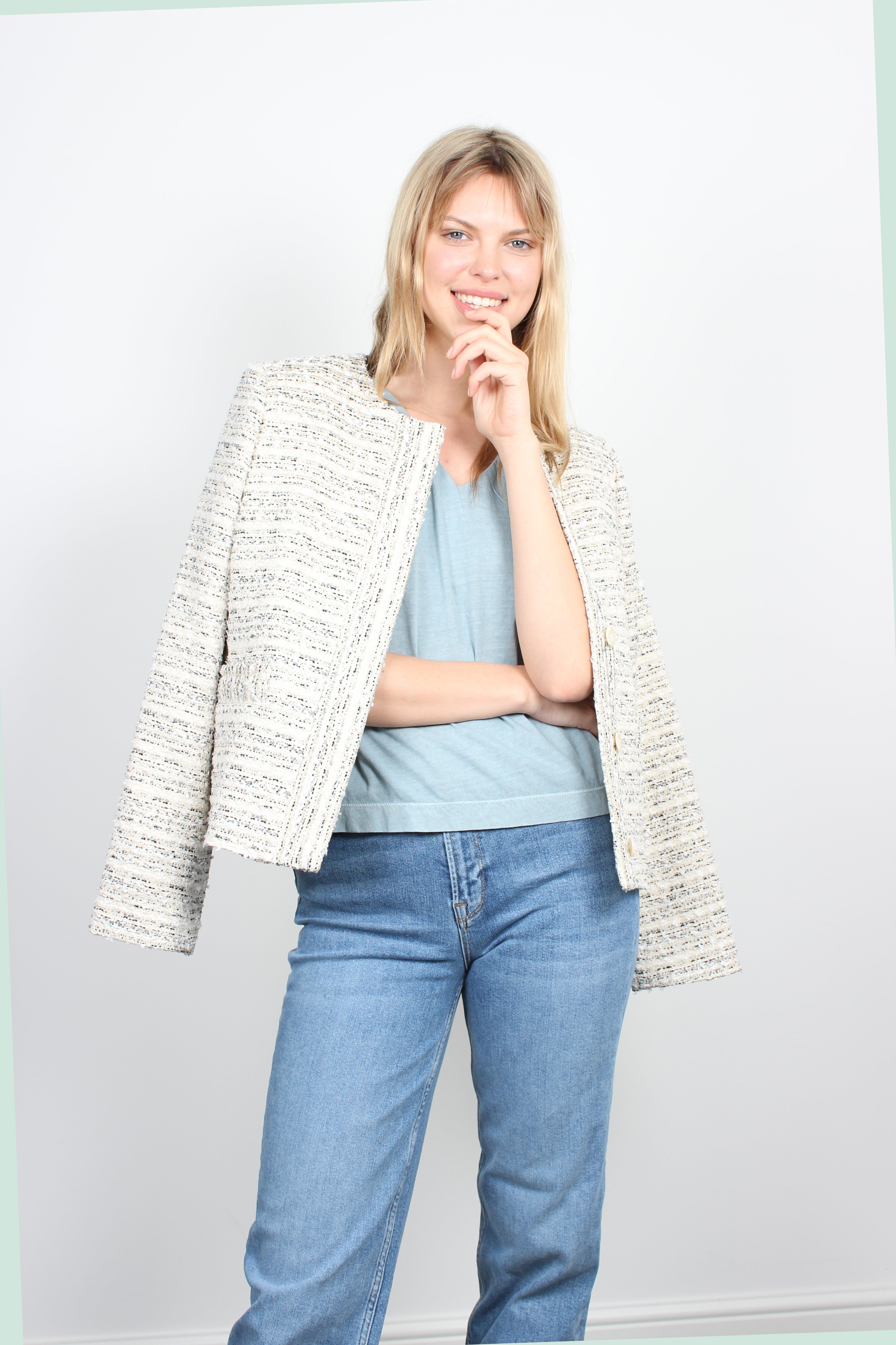 JOSEPH Jovanna Tweed Jacket in Straw Black