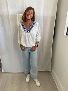 You added <b><u>V Zaylee top in white, blue</u></b> to your cart.