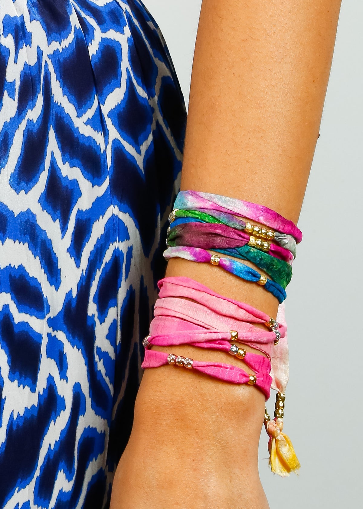 Victoria Leivissa Sari  Link Bracelet in Multi Blue