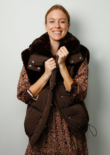UC 18525 Fur Gilet in Dark Oak