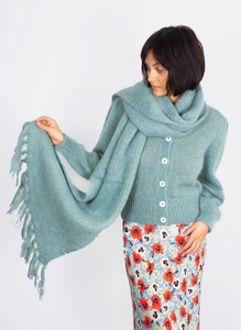 You added <b><u>BR Amisk Scarf in Pool</u></b> to your cart.