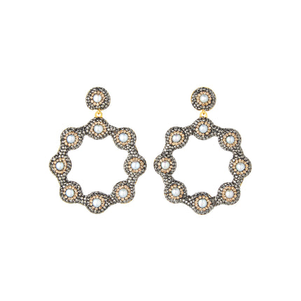 Baroque pearl hoop earring