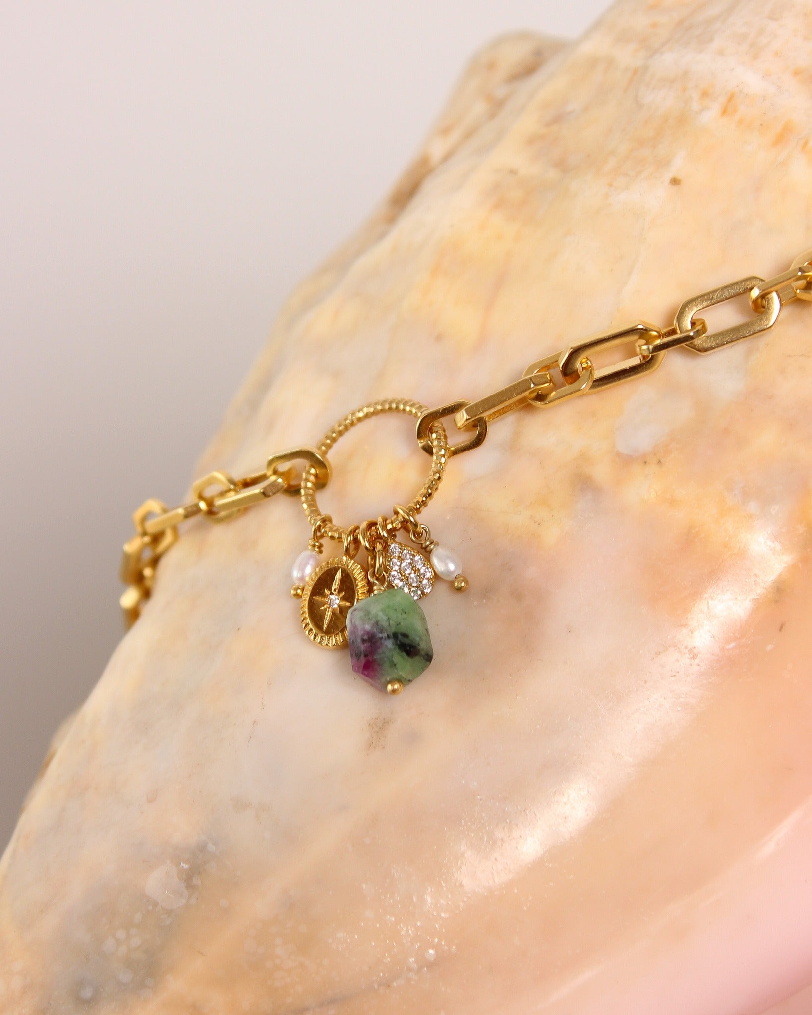 HANKA Jay Cluster Necklace in Zoisite